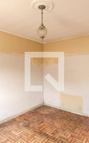 Casa à venda com 220m², 3 quartos e 2 vagas Casa à venda com 220m², 3 quartos e 2 vagasQuarto 1
