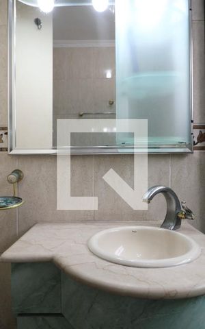 Apartamento para alugar com 90m², 3 quartos e sem vaga Apartamento para alugar com 90m², 3 quartos e sem vagaBanheiro Social 2