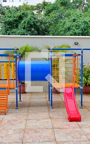 Apartamento para alugar com 90m², 3 quartos e 1 vaga Apartamento para alugar com 90m², 3 quartos e 1 vagaÁrea comum - Playground