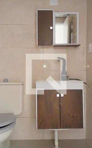 Apartamento para alugar com 55m², 1 quarto e sem vaga Apartamento para alugar com 55m², 1 quarto e sem vagaBanheiro