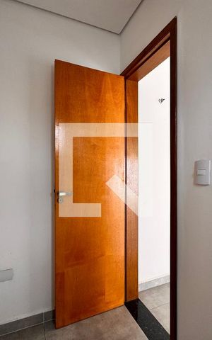 Apartamento à venda com 94m², 2 quartos e 1 vaga Apartamento à venda com 94m², 2 quartos e 1 vagaBanheiro 2