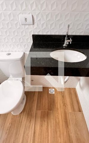 Apartamento à venda com 94m², 2 quartos e 1 vaga Apartamento à venda com 94m², 2 quartos e 1 vagaBanheiro