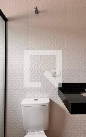 Apartamento à venda com 94m², 2 quartos e 1 vaga Apartamento à venda com 94m², 2 quartos e 1 vagaBanheiro