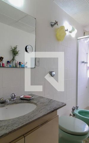 Apartamento à venda com 101m², 3 quartos e 1 vaga Apartamento à venda com 101m², 3 quartos e 1 vagaBanheiro da Suíte 1