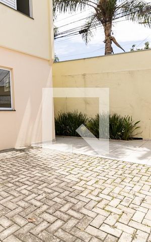 Casa à venda com 100m², 3 quartos e 2 vagas Casa à venda com 100m², 3 quartos e 2 vagasGaragem
