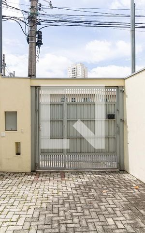 Casa à venda com 100m², 3 quartos e 2 vagas Casa à venda com 100m², 3 quartos e 2 vagasVista da Sala