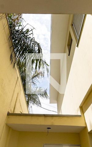 Casa à venda com 100m², 3 quartos e 2 vagas Casa à venda com 100m², 3 quartos e 2 vagasLavanderia