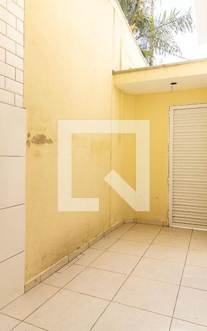 Casa à venda com 100m², 3 quartos e 2 vagas Casa à venda com 100m², 3 quartos e 2 vagasLavanderia