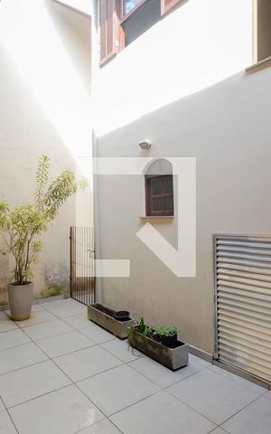 Casa à venda com 295m², 3 quartos e 3 vagasÁrea de Serviço