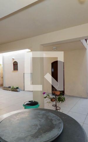 Casa à venda com 295m², 3 quartos e 3 vagasÁrea de Serviço