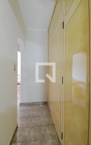 Casa à venda com 295m², 3 quartos e 3 vagasCloset da suíte
