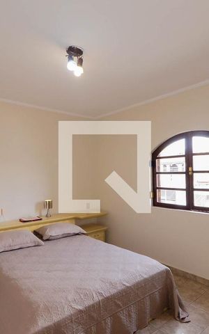 Casa à venda com 295m², 3 quartos e 3 vagasQuarto 3 - Suíte