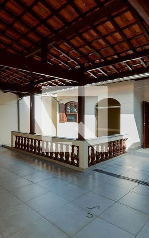 Casa à venda com 295m², 3 quartos e 3 vagasVaranda