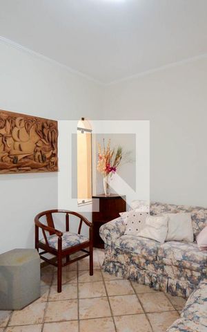 Casa à venda com 295m², 3 quartos e 3 vagasSala