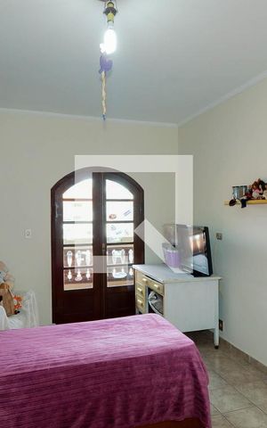 Casa à venda com 295m², 3 quartos e 3 vagasQuarto 2