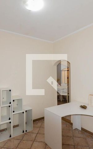 Casa à venda com 295m², 3 quartos e 3 vagasEscritório