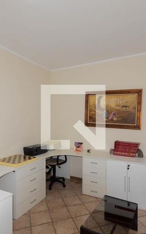 Casa à venda com 295m², 3 quartos e 3 vagasEscritório