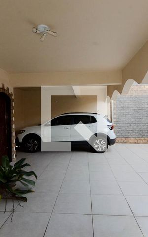 Casa à venda com 295m², 3 quartos e 3 vagasGaragem