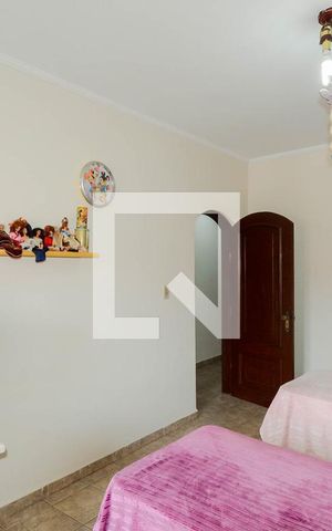 Casa à venda com 295m², 3 quartos e 3 vagasQuarto 2