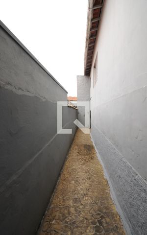 Casa à venda com 155m², 2 quartos e 4 vagas Casa à venda com 155m², 2 quartos e 4 vagasQuintal