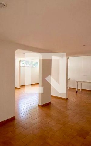 Apartamento à venda com 140m², 3 quartos e 1 vaga Apartamento à venda com 140m², 3 quartos e 1 vagaÁrea comum - Salão de festas