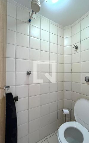 Apartamento à venda com 140m², 3 quartos e 1 vaga Apartamento à venda com 140m², 3 quartos e 1 vagaBanheiro de serviço