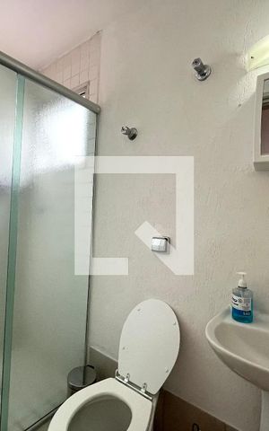 Apartamento à venda com 140m², 3 quartos e 1 vaga Apartamento à venda com 140m², 3 quartos e 1 vagaBanheiro 2