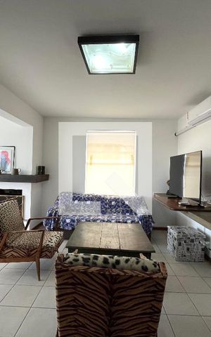 Apartamento à venda com 140m², 3 quartos e 1 vaga Apartamento à venda com 140m², 3 quartos e 1 vagaSala de TV