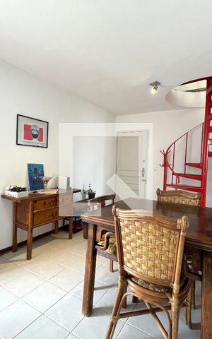 Apartamento à venda com 140m², 3 quartos e 1 vaga Apartamento à venda com 140m², 3 quartos e 1 vagaSala