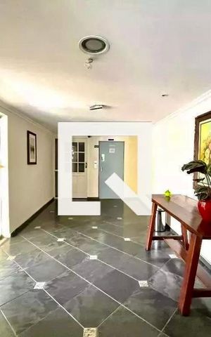 Apartamento à venda com 140m², 3 quartos e 1 vaga Apartamento à venda com 140m², 3 quartos e 1 vagaHall social