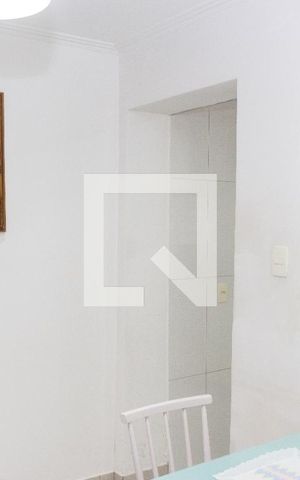 Casa à venda com 80m², 3 quartos e 2 vagas Casa à venda com 80m², 3 quartos e 2 vagasCozinha