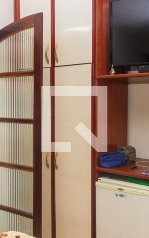Casa à venda com 80m², 3 quartos e 2 vagas Casa à venda com 80m², 3 quartos e 2 vagasSuite