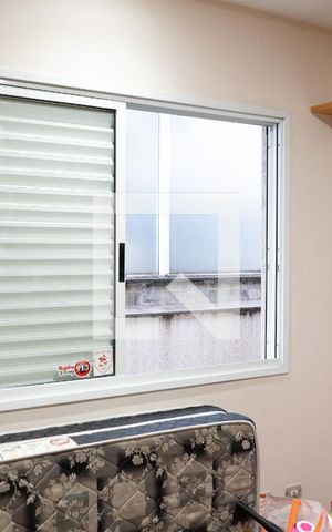 Casa à venda com 212m², 3 quartos e 4 vagas Casa à venda com 212m², 3 quartos e 4 vagasQuarto 02