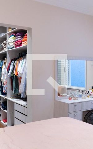 Casa à venda com 212m², 3 quartos e 4 vagas Casa à venda com 212m², 3 quartos e 4 vagasQuarto 01