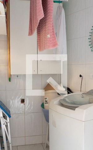 Casa à venda com 212m², 3 quartos e 4 vagas Casa à venda com 212m², 3 quartos e 4 vagasÁrea de Serviço