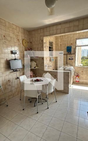 Apartamento à venda com 140m², 3 quartos e 2 vagasCozinha