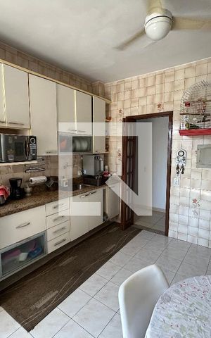Apartamento à venda com 140m², 3 quartos e 2 vagasCozinha