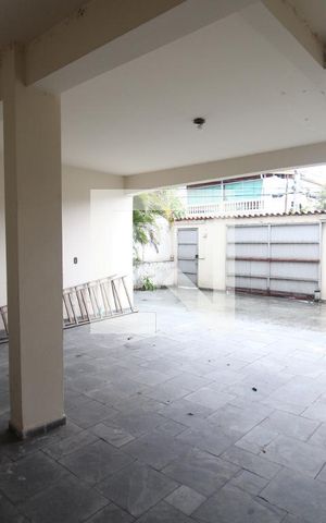 Casa à venda com 500m², 4 quartos e 6 vagasGaragem