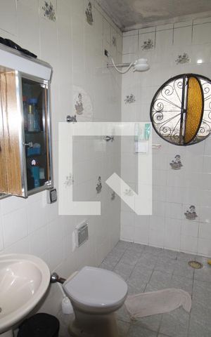 Casa à venda com 500m², 4 quartos e 6 vagasBanheiro 1