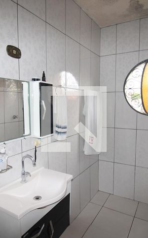 Casa à venda com 500m², 4 quartos e 6 vagasBanheiro 2