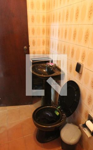 Casa à venda com 500m², 4 quartos e 6 vagasBanheiro 3
