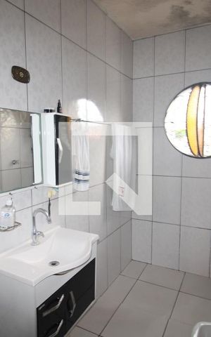 Casa à venda com 500m², 4 quartos e 6 vagasBanheiro 2