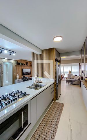 Apartamento à venda com 117m², 2 quartos e 3 vagasCozinha