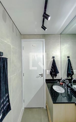 Apartamento à venda com 117m², 2 quartos e 3 vagasBanheiro da Suíte 2