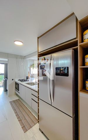 Apartamento à venda com 117m², 2 quartos e 3 vagasCozinha