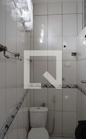 Casa à venda com 260m², 2 quartos e 2 vagasBanheiro 2