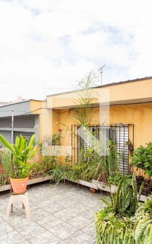 Casa à venda com 260m², 2 quartos e 2 vagasSacada