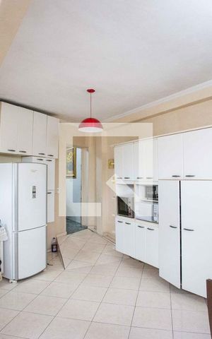 Casa à venda com 260m², 2 quartos e 2 vagasCozinha