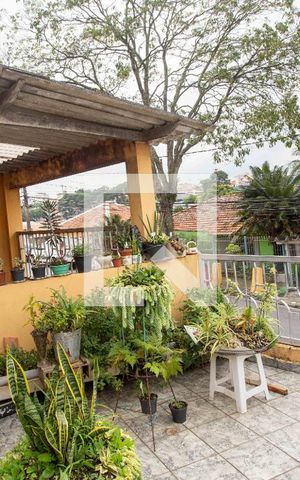 Casa à venda com 260m², 2 quartos e 2 vagasSacada