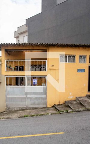 Casa à venda com 260m², 2 quartos e 2 vagasFachada